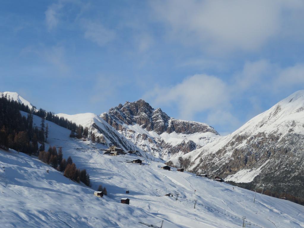 Garni Gimea Hotell Livigno Exteriör bild