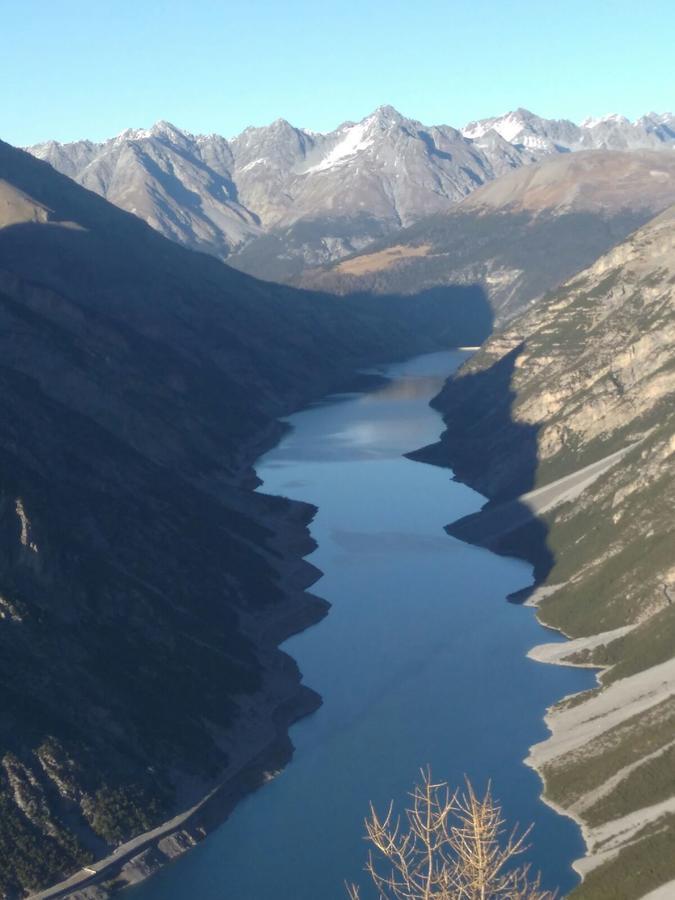 Garni Gimea Hotell Livigno Exteriör bild