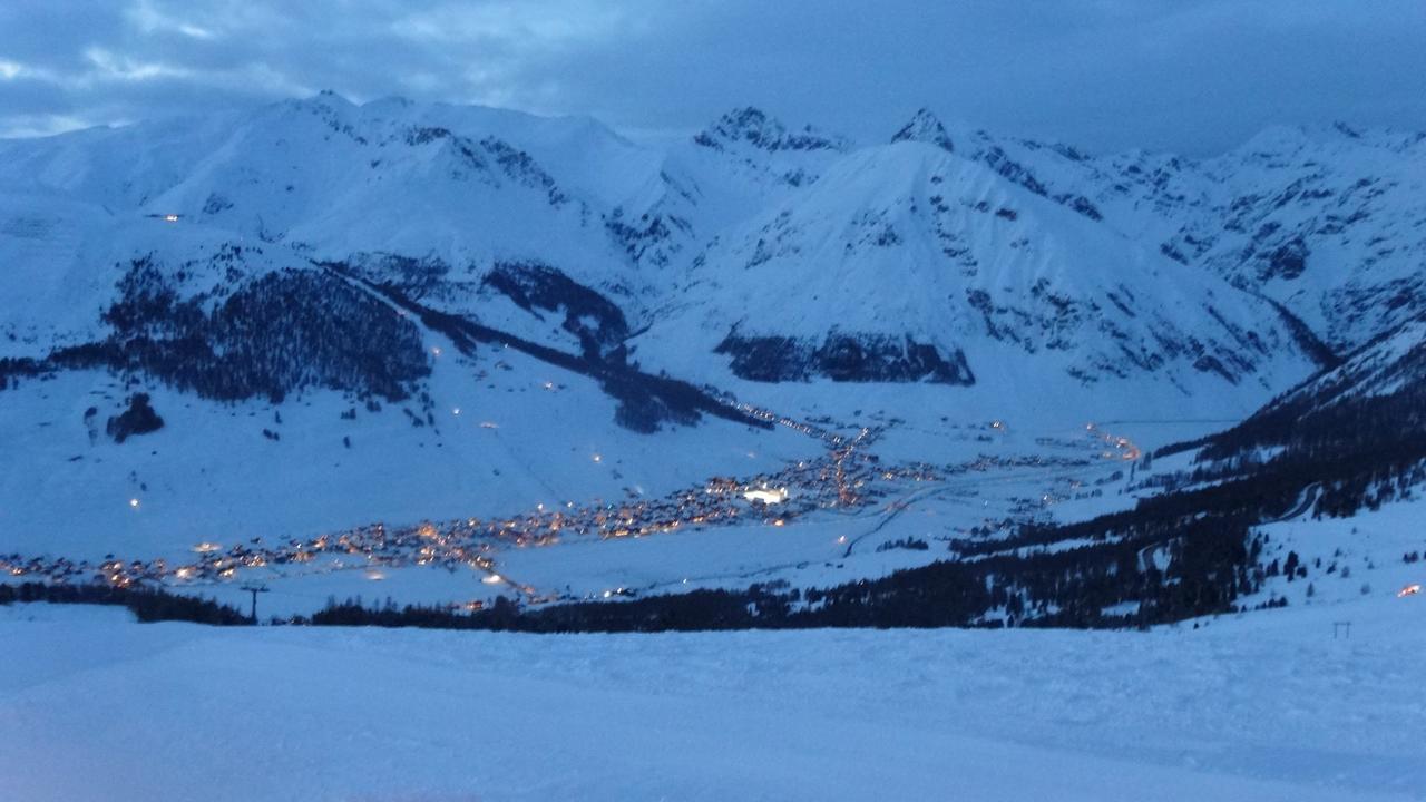 Garni Gimea Hotell Livigno Exteriör bild
