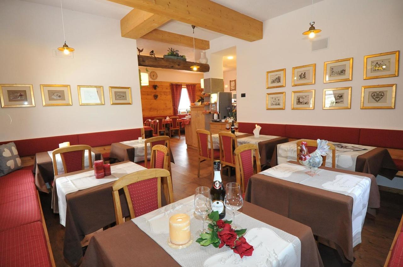 Garni Gimea Hotell Livigno Exteriör bild